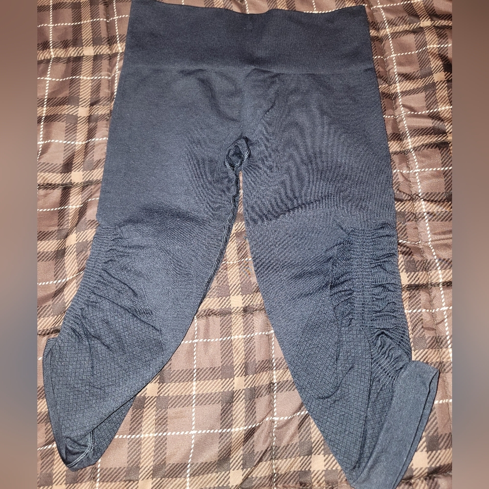 Lululemon crop leggings